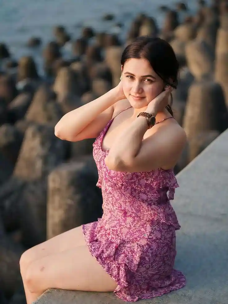 Luxury Ahmedabad Escort
